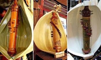 Alat musik sasando berasal dari daerah nusa tenggara timur yang dimainkan dengan cara